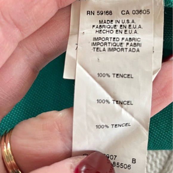 Karen Kane Sleeveless Asymmetrical Hunter Green Blouse Women’s Size Medium - Picture 6 of 12